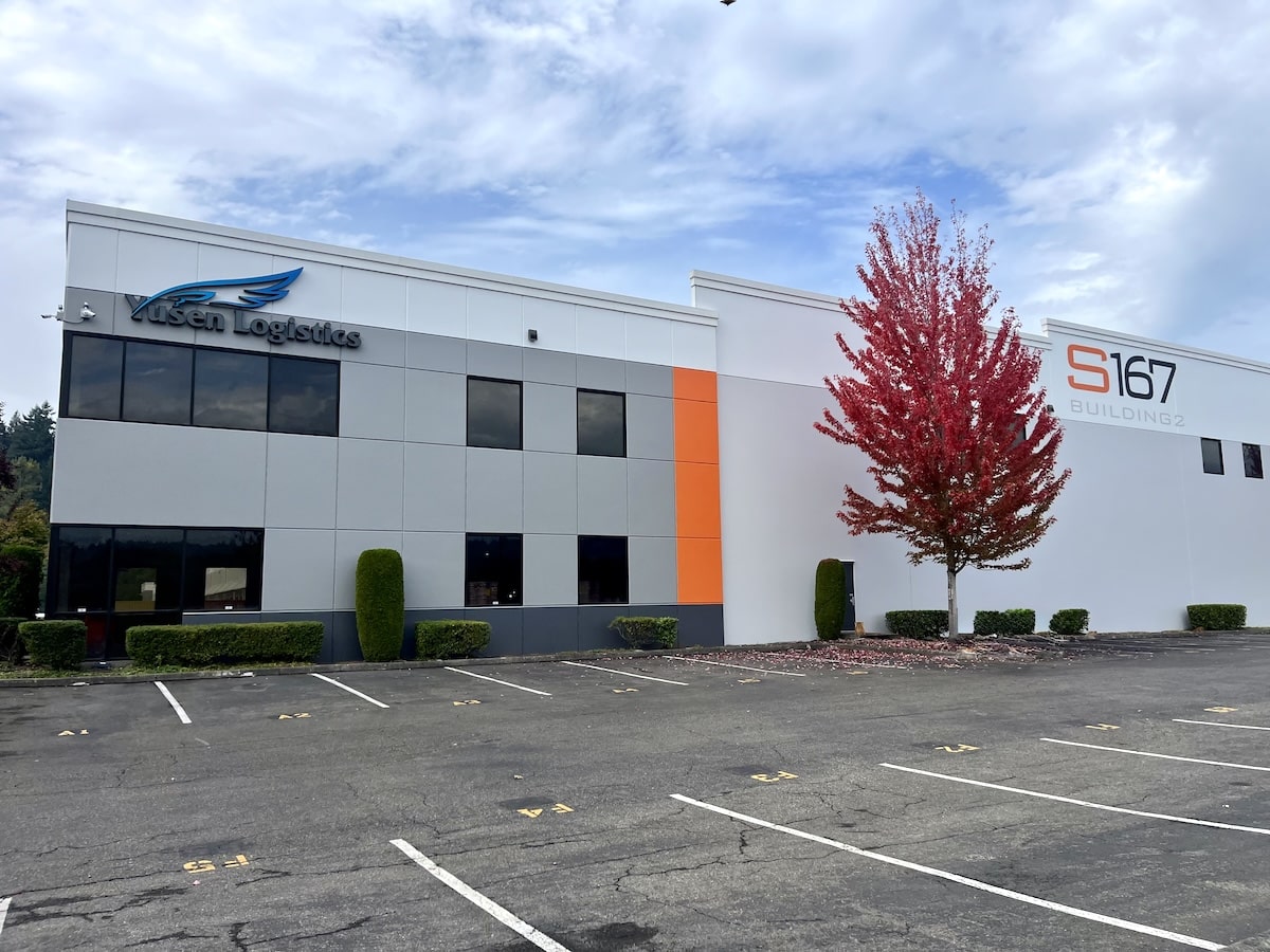 SR167 Logistics Warehouses - New Graphics And Accent Colors Create A Fresh, Dynamic Look